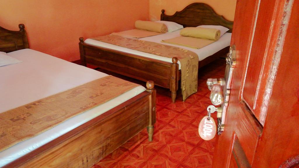 Bluesky Guest House Дамбулла Экстерьер фото